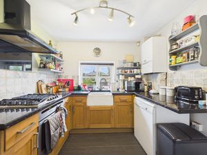 Kitchen- click for photo gallery
